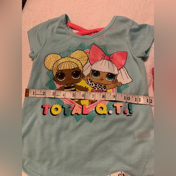 Girls size 4 two piece shirt set. LOL SURPRISE brand. Says TOTAL Q.T. On front - Picture 13 of 17